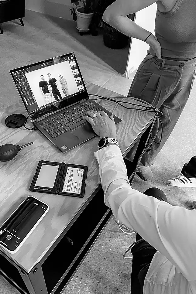 fotografer aarhus århus fotografen portrætfotograf aarhus foto aarhus billeder af søskende billeder århus book fotograf familie billede familiefotografering familiefoto familiebilleder på væggen familiefotograf familiefotografering fotograf søskende fotografering fotostudie århus portrætfotograf aarhus søskende foto søskende billeder