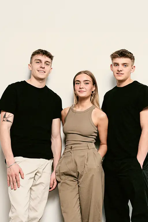 fotografer aarhus århus fotografen portrætfotograf aarhus foto aarhus billeder af søskende billeder århus book fotograf familie billede familiefotografering familiefoto familiebilleder på væggen familiefotograf familiefotografering fotograf søskende fotografering fotostudie århus portrætfotograf aarhus søskende foto søskende billeder